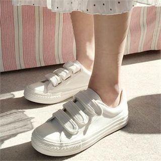 Vecro Canvas Sneakers