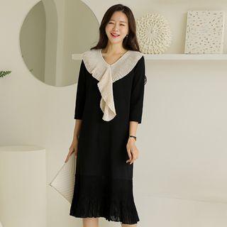 Contrast-collar Pleated-trim Knit Dress