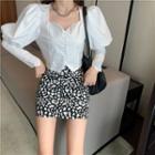 Square-neck Puff-sleeve Blouse / A-line Skirt