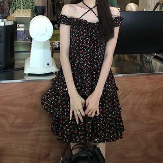 Short-sleeve Floral A-line Dress Red Floral - Black - One Size