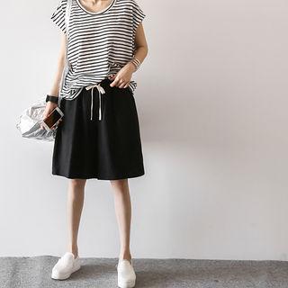 Drawstring-waist Linen Blend Wide-leg Shorts