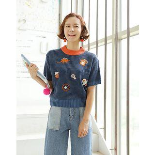 Crew-neck Short-sleeve Embroidery Sweater