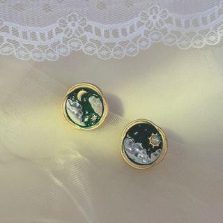Non-matching Moon & Star Alloy Earring