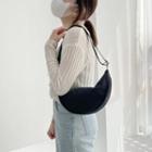 Zipped Semicircle Armpit Bag