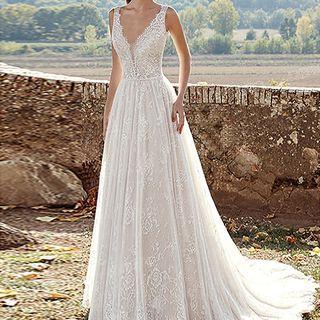 Sleeveless Lace Trained A-line Evening Gown