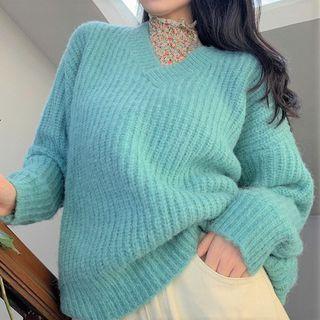 Long-sleeve Floral Print Mock-neck Top / V-neck Sweater