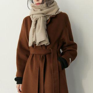 Frey-trim Colored Scarf