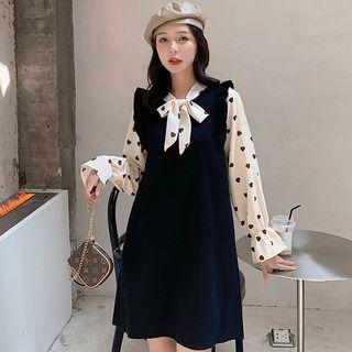 Tie-neck Heart Print Ruffled Knit Dress