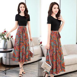 Short-sleeve Pattern Paneled A-line Midi Dress