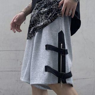 Side Zip Straight Cut Shorts