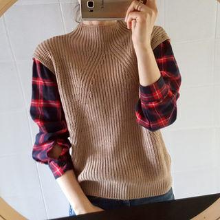 Mock-neck Plaid Sleeve Knit Top