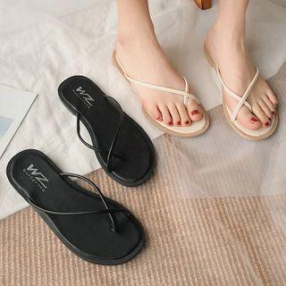 Cross Strap Flip-flops