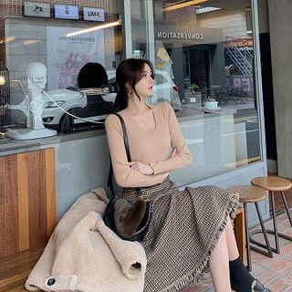 Houndstooth Midi A-line Knit Skirt