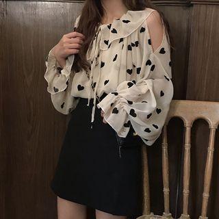 Set: Bell-sleeve Heart Print Blouse + Camisole