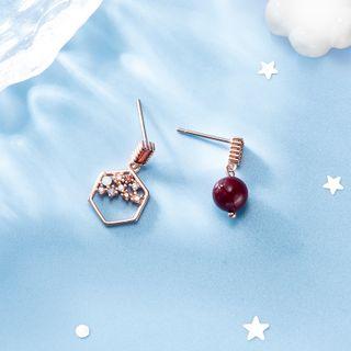 Mismatch Ear Stud E197 - 1 Pair - Rose Gold & Red - One Size