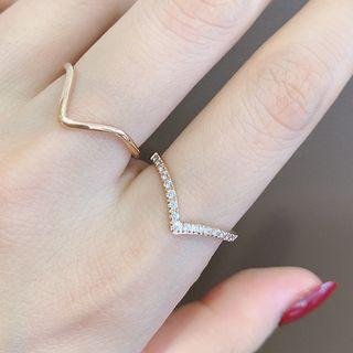 Stainless Steel Rhinestone V Shape Ring