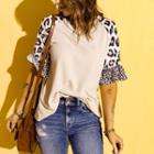 Short-sleeve V-neck Print Knit Top