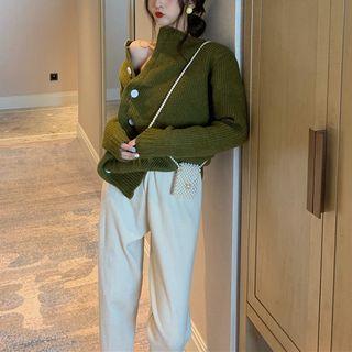 Button-detail Sweater / Cropped Straight Cut Pants