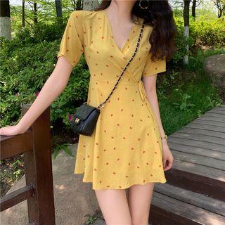 V-neck Small Floral Dress