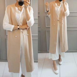 Faux-pearl Button Long Vest