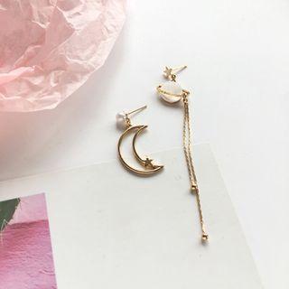 Non-matching Planet & Crescent Dangle Earring