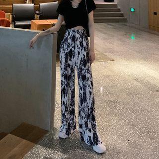 Short-sleeve T-shirt / Printed Wide-leg Pants