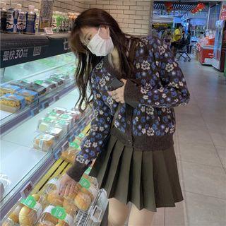 Flower Print Cardigan / Mini Pleated Skirt