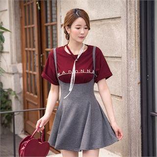 Short-sleeve Choker-layered Lettering T-shirt