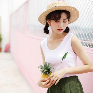 Leaf Embroidered Tank Top