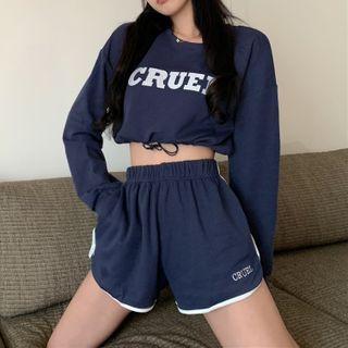 Lettering Cropped Sweatshirt / Shorts
