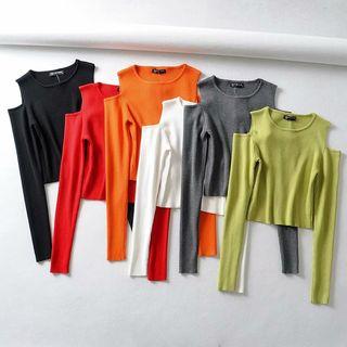 Cutout Shoulder Plain Cropped Knit Top