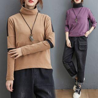 Long-sleeve Two-tone Turtleneck Top Black - One Size