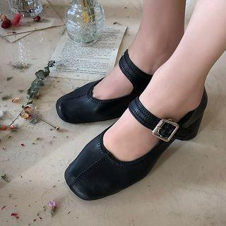 Square-toe Zigzag-stitched Mary Jane Pumps
