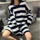 Striped Sweatshirt / Shorts