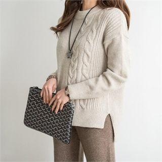 Crew-neck Dip-back Cable-knit Sweater