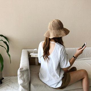 V-neck Cutout-back T-shirt