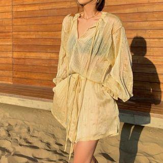 Tie Neck Blouse / Wide-leg Shorts