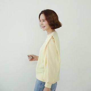 Sharp-shoulder Plain Sweatshirt