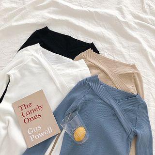 Plain V-neck Slim-fit Long-sleeve Knit Top