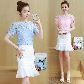 Set: Lace Short-sleeve Top + Ruffle Hem Lace Skirt
