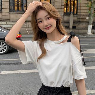 Open-shoulder Short-sleeve T-shirt