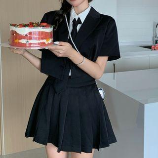 Short-sleeve Cropped Blazer / Plain Shirt / Tie / Mini Pleated Skirt