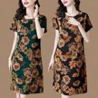 Short-sleeve Floral Midi A-line Dress / Undershorts