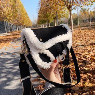 Wide Strap Fleece Trim Saddle Crossbody Bag
