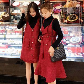 V-neck Plaid Pinafore Dress / Mock-neck Long-sleeve Top