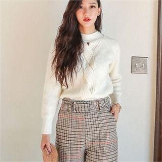 Keyhole-front Cable-knit Sweater