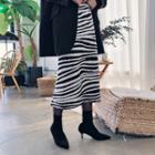 Zebra Knit H-line Long Skirt