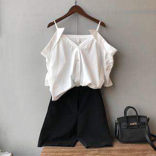 Cold-shoulder Shirt / Plain Shorts