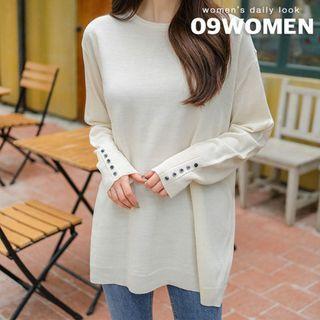Plus Size Round-neck Buttoned-cuff Knit Top