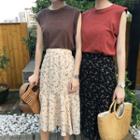 Embroidered Lettering Slim-fit Sleeveless T-shirt / Floral Skirt